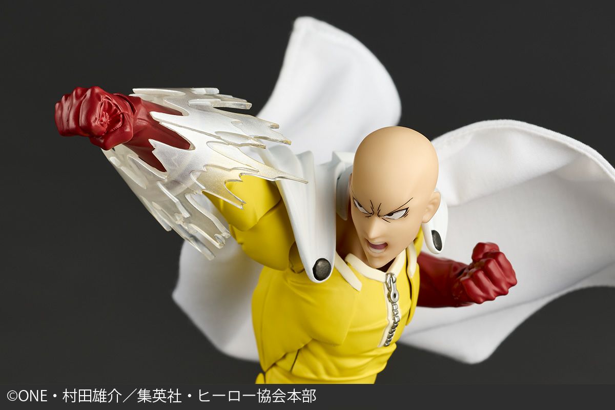 Revoltech Amazing Yamaguchi Saitama (One Punch Man)
