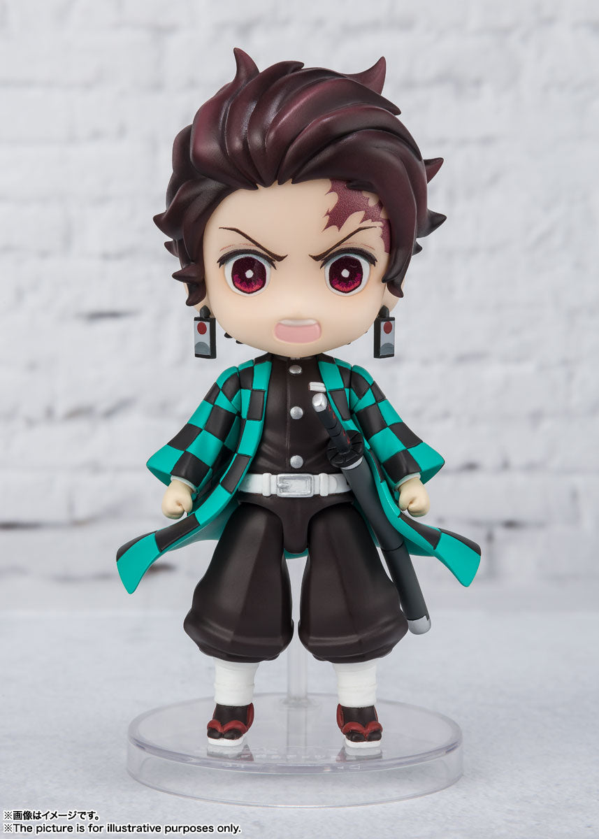 Figuarts mini Tanjiro Kamado -Water Breathing- (Demon Slayer: Kimetsu no Yaiba)