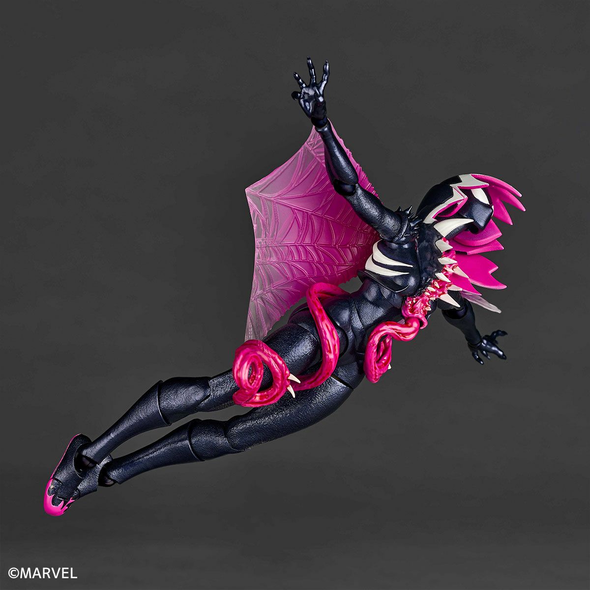 Revoltech Amazing Yamaguchi Gwenom (Spider-Gwen)