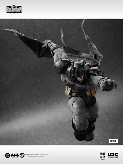 (PREVENTA) LPZZ UPFinegures Absolute Batman