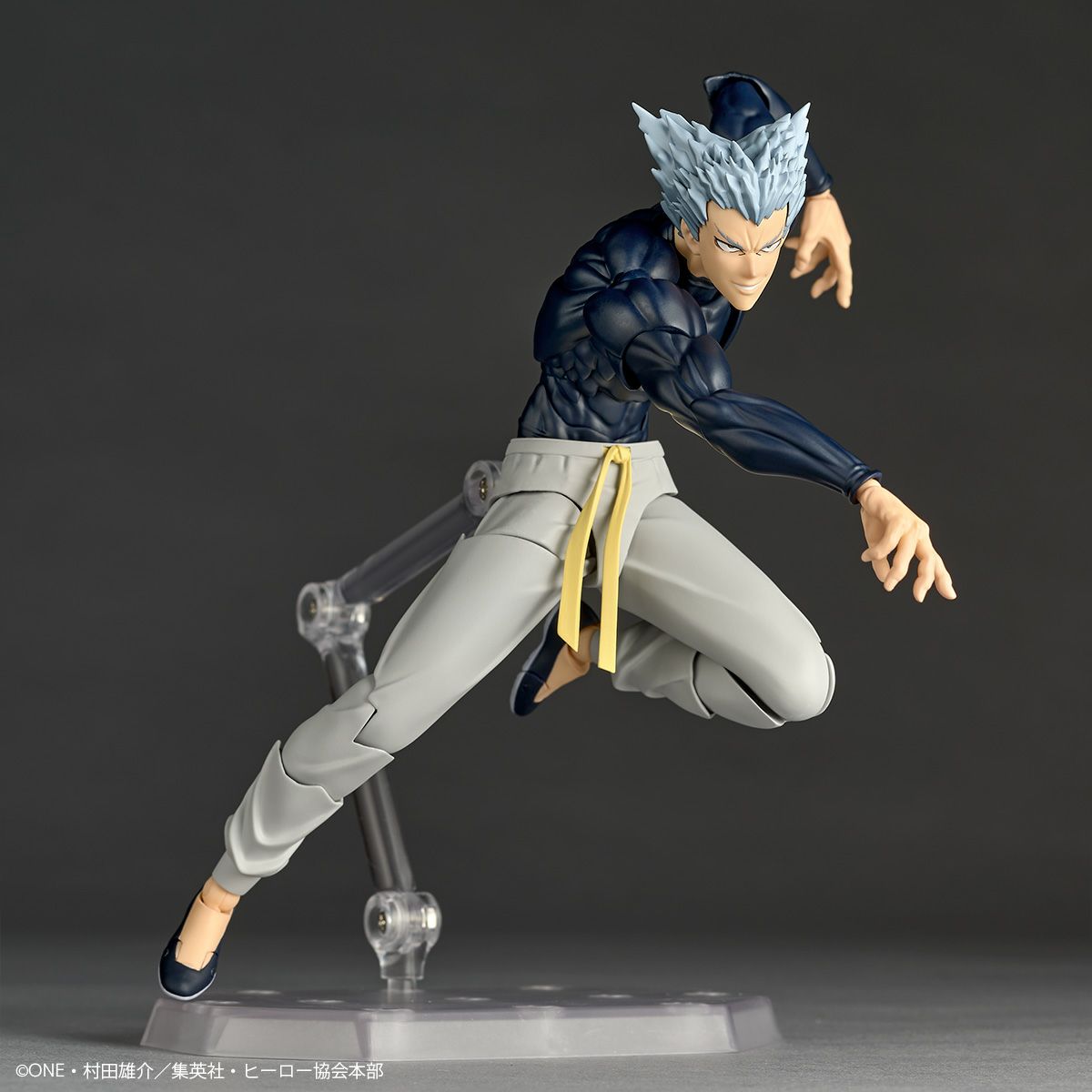 (PREVENTA) Revoltech Amazing Yamaguchi Garou (One Punch Man)