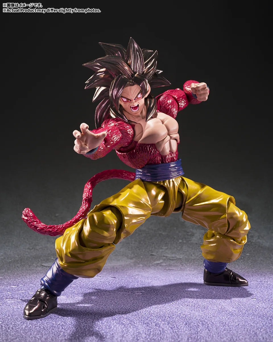 Goku Super Saiyan 4 Exclusive Edition en postura de combate