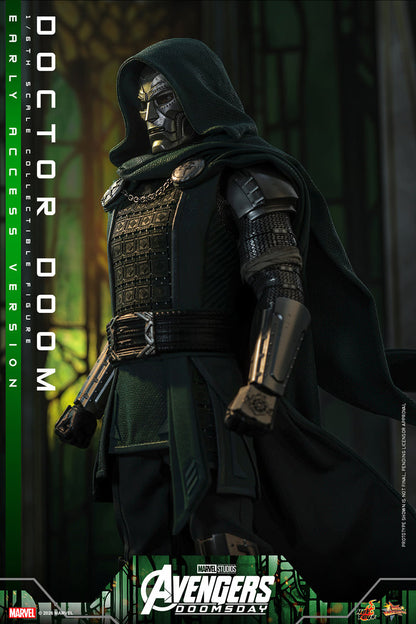 (PREVENTA) Hot Toys Movie Masterpiece Doctor Doom (Avengers: Doomsday)